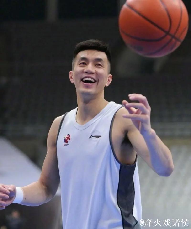 郭艾伦：辽宁球迷们很爱我 我真的舍不得他们